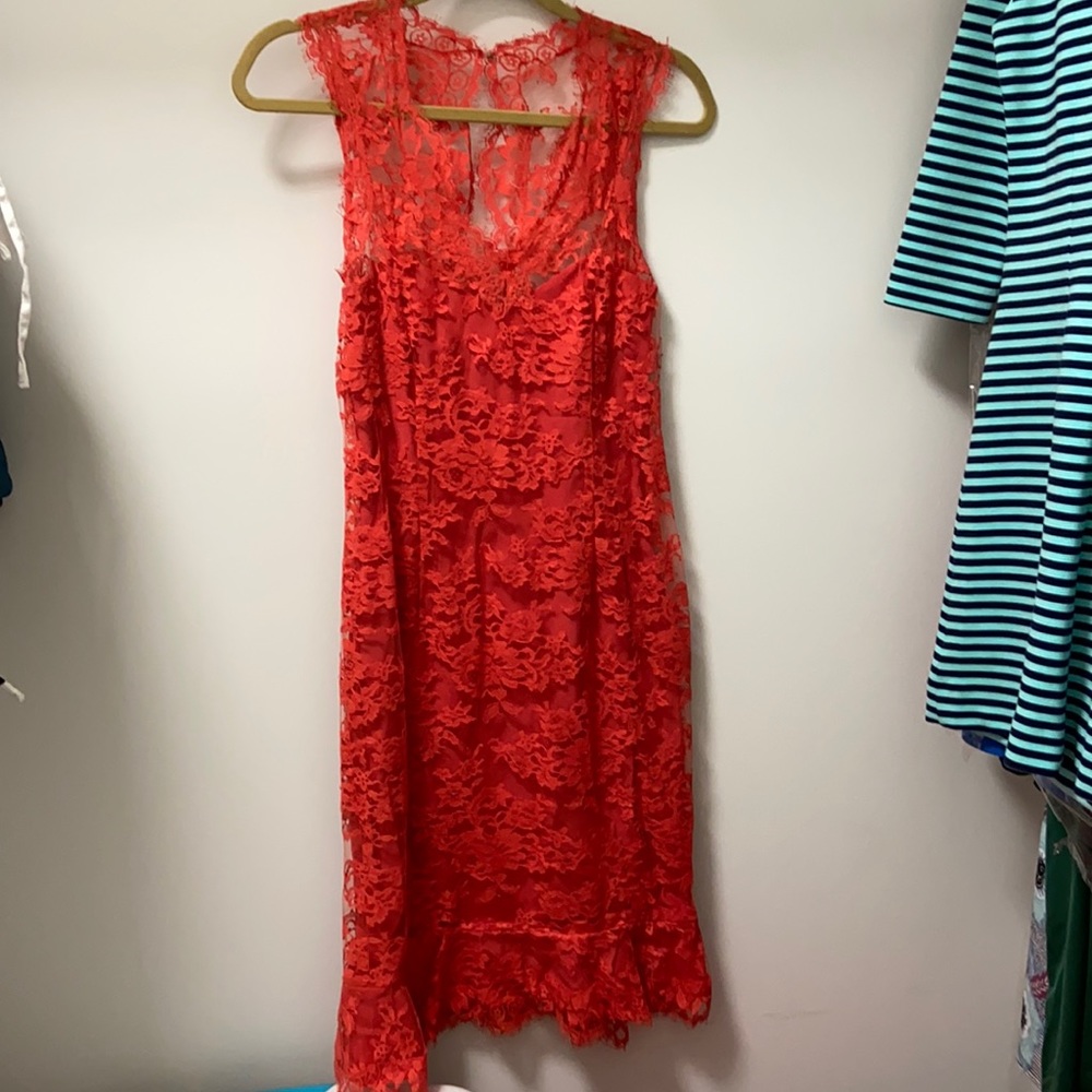 Monique Lhuillier lace dress size 4